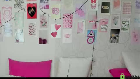 Snapshot of little_radiant_sun chatting on November 11, 2025, 9:42 am Kriss online show from November 11, 2025, 9:42 am