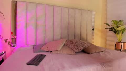 Eva online show from February 22, 2026, 5:44 pm