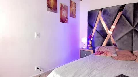 Eva online show from May 17, 2026, 6:37 pm