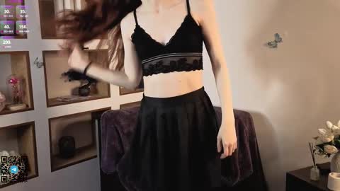 Snapshot of little_red_rosy chatting on September 26, 2025, 4:27 am Rosy online show from September 26, 2025, 4:27 am