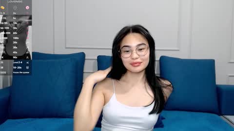 Snapshot of little_v1rgin_angel chatting on March 2, 2025, 5:14 pm Kwan online show from March 2, 2025, 5:14 pm