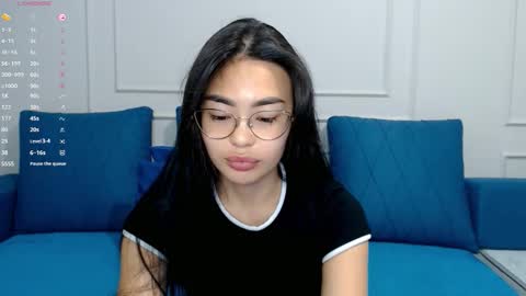 Snapshot of little_v1rgin_angel chatting on October 13, 2025, 4:18 pm Kwan online show from October 13, 2025, 4:18 pm