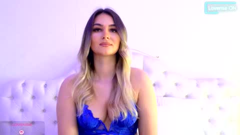 Snapshot of littleblondbunny chatting on March 13, 2026, 7:04 am littleblondbunny online show from March 13, 2026, 7:04 am