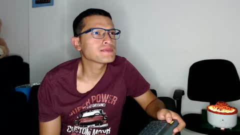 Snapshot of littledicklatin chatting on January 28, 2025, 4:08 am Manu online show from January 28, 2025, 4:08 am