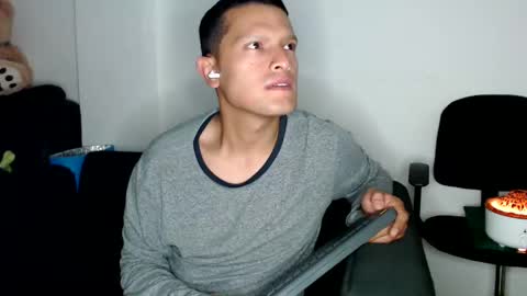 Snapshot of littledicklatin chatting on January 29, 2025, 3:44 am Manu online show from January 29, 2025, 3:44 am