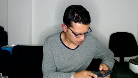 Snapshot of littledicklatin chatting on February 19, 2025, 3:39 am Manu online show from February 19, 2025, 3:39 am