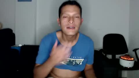 Snapshot of littledicklatin chatting on February 20, 2025, 4:18 am Manu online show from February 20, 2025, 4:18 am