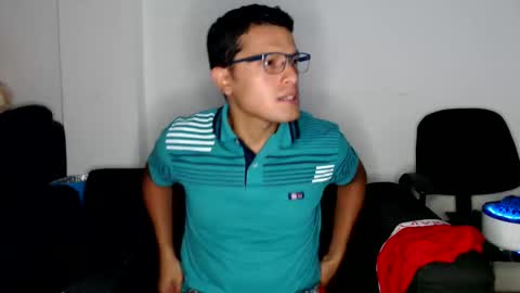 Snapshot of littledicklatin chatting on March 9, 2025, 3:22 am Manu online show from March 9, 2025, 3:22 am