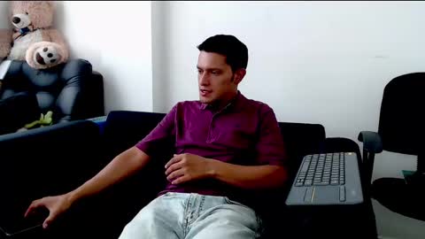 Snapshot of littledicklatin chatting on March 10, 2025, 9:18 pm Manu online show from March 10, 2025, 9:18 pm