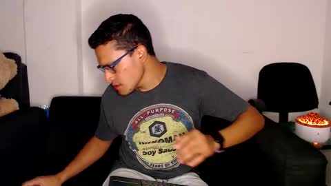 Snapshot of littledicklatin chatting on October 6, 2025, 1:58 am Manu online show from October 6, 2025, 1:58 am