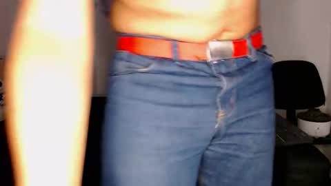 Snapshot of littledicklatin chatting on November 19, 2025, 3:17 am Manu online show from November 19, 2025, 3:17 am