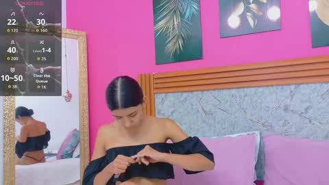 Snapshot of littlee_emilyy_ chatting on April 17, 2026, 1:03 pm Emily online show from April 17, 2026, 1:03 pm