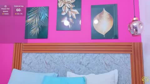 Snapshot of littlee_emilyy_ chatting on May 4, 2026, 1:18 pm Emily online show from May 4, 2026, 1:18 pm