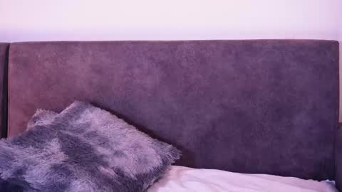 Snapshot of littlee_sophi_ chatting on May 9, 2026, 12:05 am Sophie online show from May 9, 2026, 12:05 am