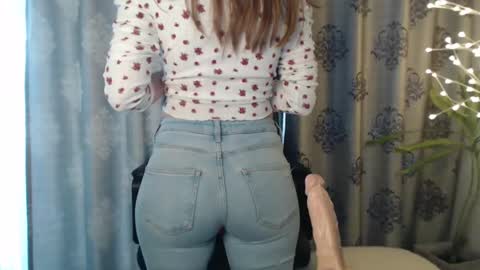 Snapshot of littleflowers chatting on January 17, 2025, 8:34 am Your little flower online show from January 17, 2025, 8:34 am