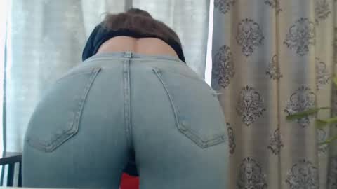 Snapshot of littleflowers chatting on February 23, 2025, 1:32 pm Your little flower online show from February 23, 2025, 1:32 pm