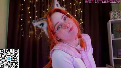 Snapshot of littlefoxyhole chatting on July 5, 2026, 4:52 am Molly online show from July 5, 2026, 4:52 am