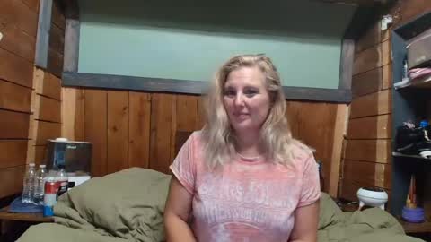 lisanixs online show from July 16, 2026, 3:45 am