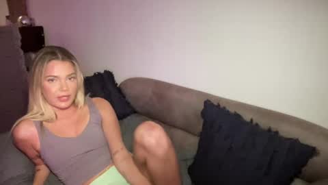 Marciabrady online show from January 5, 2025, 3:53 am