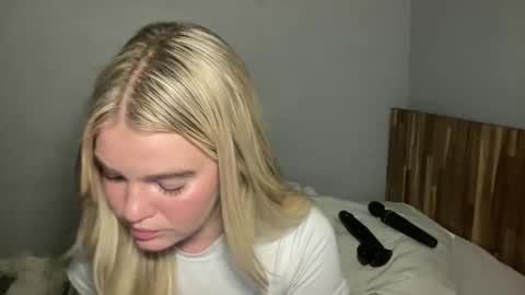 Marciabrady online show from March 29, 2026, 8:14 am