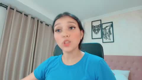 Snapshot of littlemolly_pregnant chatting on July 15, 2026, 11:54 pm Sarahs Room online show from July 15, 2026, 11:54 pm