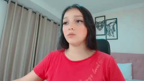 Snapshot of littlemolly_pregnant chatting on July 29, 2026, 10:41 pm Sarahs Room online show from July 29, 2026, 10:41 pm