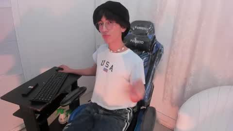 Snapshot of littleprince_ chatting on May 14, 2026, 4:30 am PRINCE online show from May 14, 2026, 4:30 am
