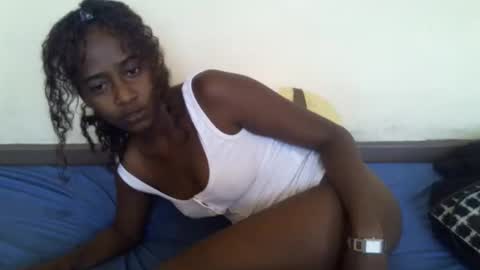 littlesandie online show from November 7, 2025, 6:24 am