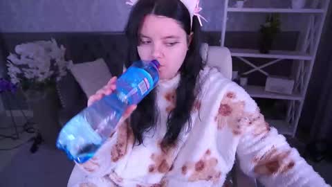 Masha  online show from March 4, 2026, 7:14 am