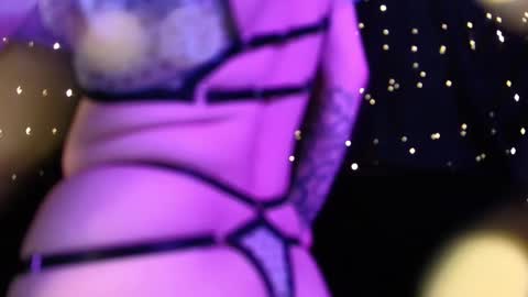 Niki  free tg channel with some photos gifs and info about streams  online show from October 26, 2025, 8:15 pm