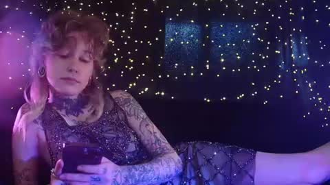 Niki  free tg channel with some photos gifs and info about streams  online show from July 6, 2026, 8:33 am