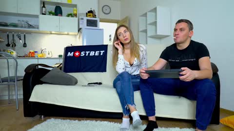 Little Tifany online show from December 22, 2024, 12:27 pm