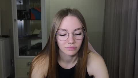 Snapshot of littlevildevil chatting on December 10, 2024, 11:11 am Eliana online show from December 10, 2024, 11:11 am