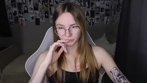 Snapshot of littlevildevil chatting on June 12, 2026, 8:24 am Eliana online show from June 12, 2026, 8:24 am