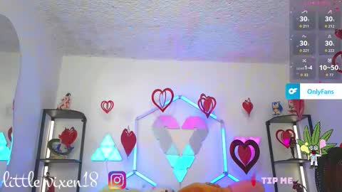 littlevixen18 online show from March 10, 2026, 2:33 pm