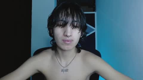 Snapshot of littlextrem chatting on June 5, 2026, 1:23 am Eros online show from June 5, 2026, 1:23 am