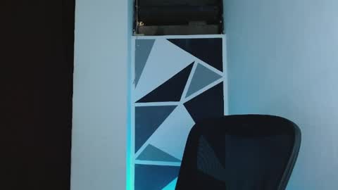 Snapshot of littlextrem chatting on June 10, 2026, 2:23 am Eros online show from June 10, 2026, 2:23 am