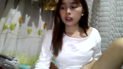 Snapshot of livingbarbielatism chatting on July 15, 2026, 4:40 am livingbarbielatism online show from July 15, 2026, 4:40 am