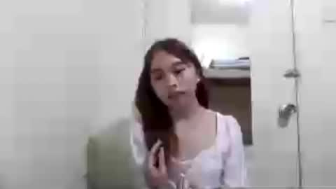 Snapshot of livingbarbielatism chatting on August 3, 2026, 4:33 am livingbarbielatism online show from August 3, 2026, 4:33 am