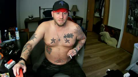 livingpuddle online show from May 6, 2026, 11:04 am