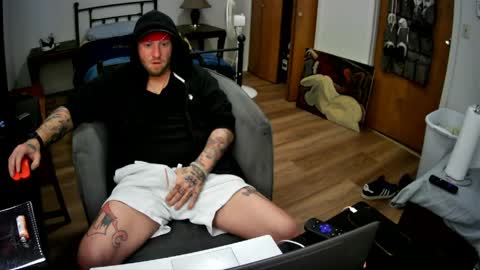 livingpuddle online show from May 7, 2026, 3:28 pm