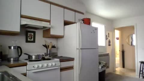 Snapshot of livmirage chatting on February 1, 2025, 6:51 pm Liv Mirage online show from February 1, 2025, 6:51 pm