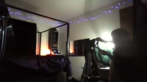 Snapshot of livmirage chatting on February 27, 2025, 7:34 am Liv Mirage online show from February 27, 2025, 7:34 am