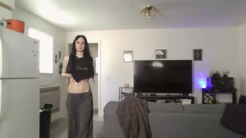 Snapshot of livmirage chatting on September 30, 2025, 7:19 pm Liv Mirage online show from September 30, 2025, 7:19 pm