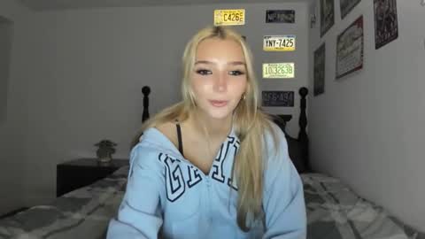 Snapshot of livvywinters chatting on May 11, 2026, 3:45 am Livvy online show from May 11, 2026, 3:45 am