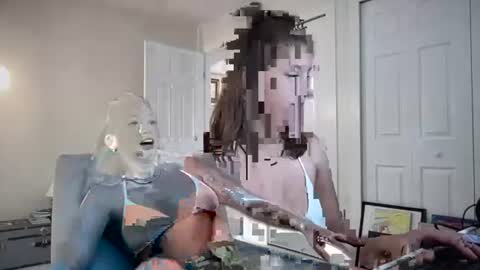 Snapshot of livvyybearxx chatting on June 16, 2026, 7:27 pm liv online show from June 16, 2026, 7:27 pm