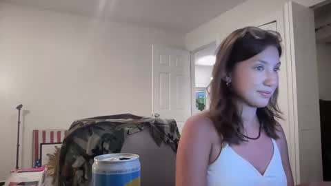 Snapshot of livvyybearxx chatting on June 23, 2026, 12:08 am liv online show from June 23, 2026, 12:08 am