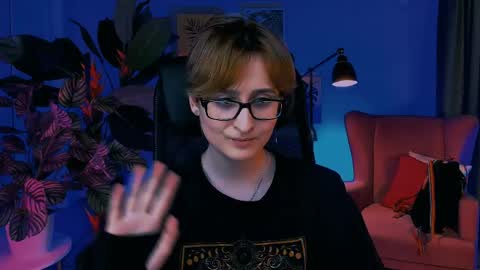 Snapshot of lixeluna chatting on April 1, 2026, 1:41 pm LixeLuna online show from April 1, 2026, 1:41 pm