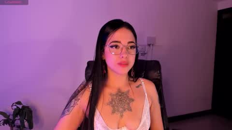 Snapshot of lixie_ chatting on February 13, 2025, 4:54 am Vanessa online show from February 13, 2025, 4:54 am