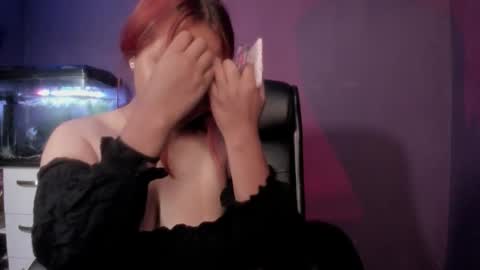 LixRose online show from January 19, 2026, 3:21 am